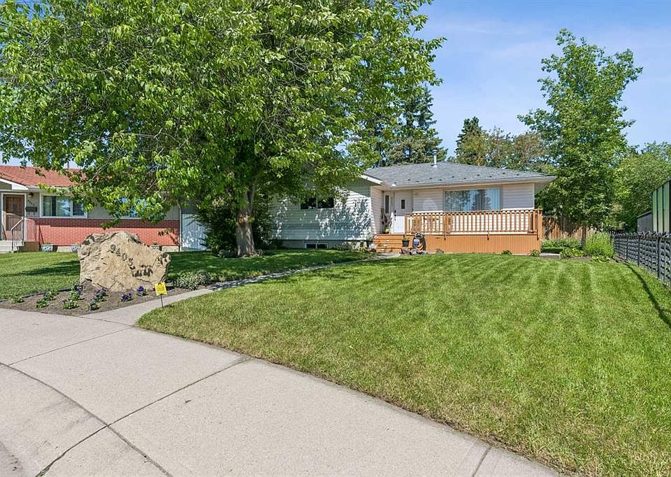 1st image of 9403 Abbott Pl SE