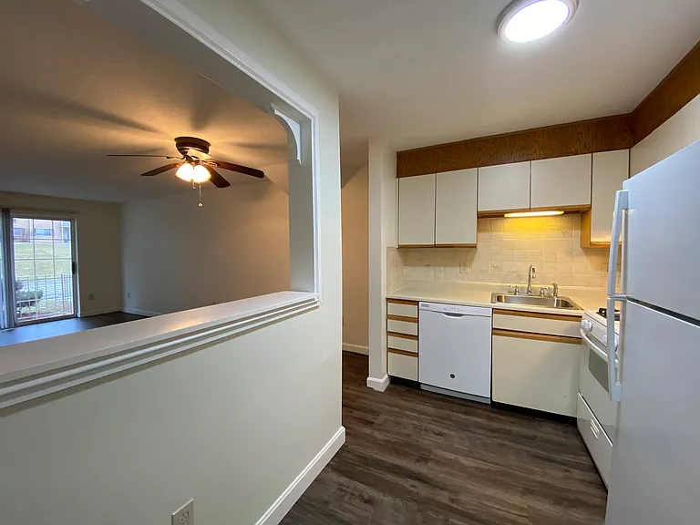Park View Hills Condominiums — Photo 13