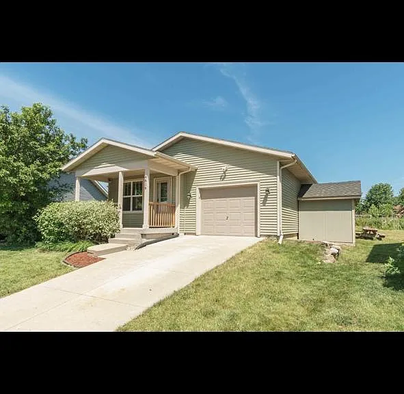 4616 New Freedom Ln — Photo 1