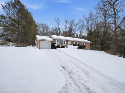 69 E Palmer Park Dr, Palmer, MA, 01069