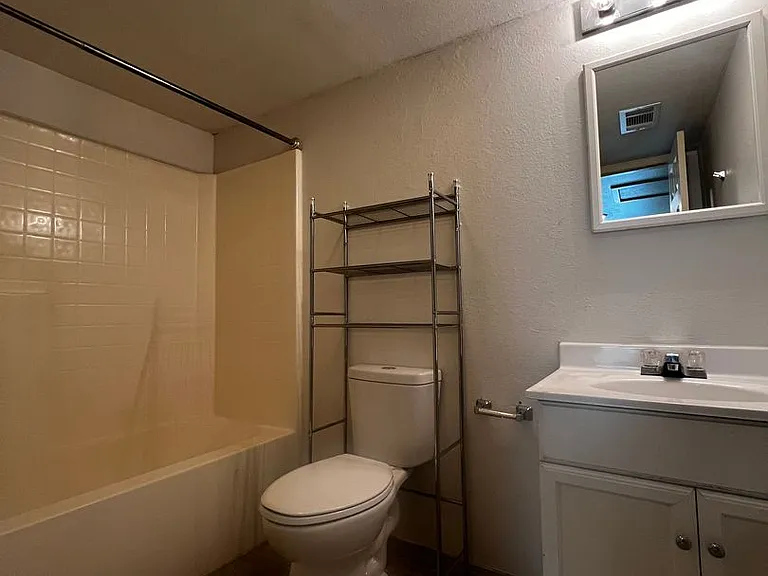 909 N North St #41STSTREET — Photo 5
