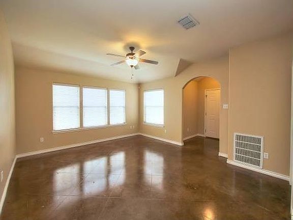 4th image of 6638 Rhine Dr
