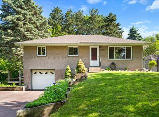 6520 2nd St N, Oakdale, MN 55128