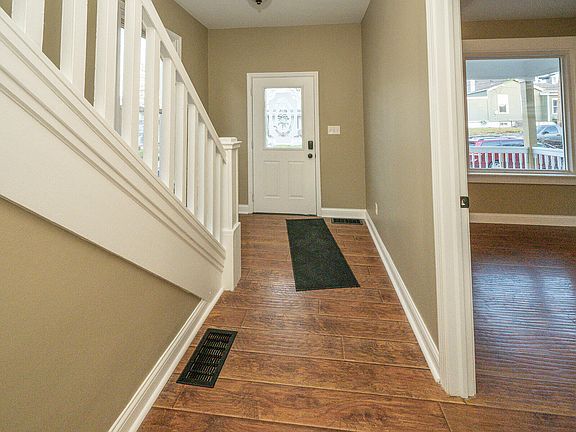 2nd image of 3105 Frazier St