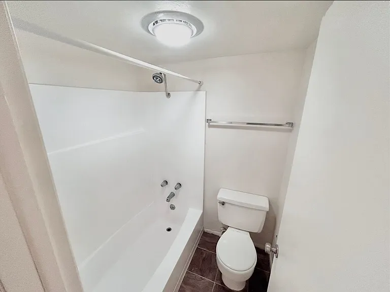 Foothill Terrace — Photo 108