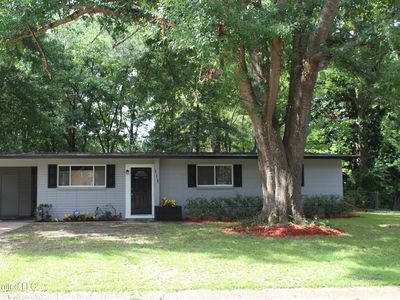 111 Chatham Cir, Jackson, MS, 39206