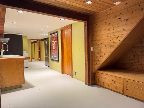 5402 40th Ave SW, Seattle, WA 98136