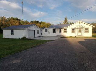 551 Levering Rd, Cheboygan, MI 49721