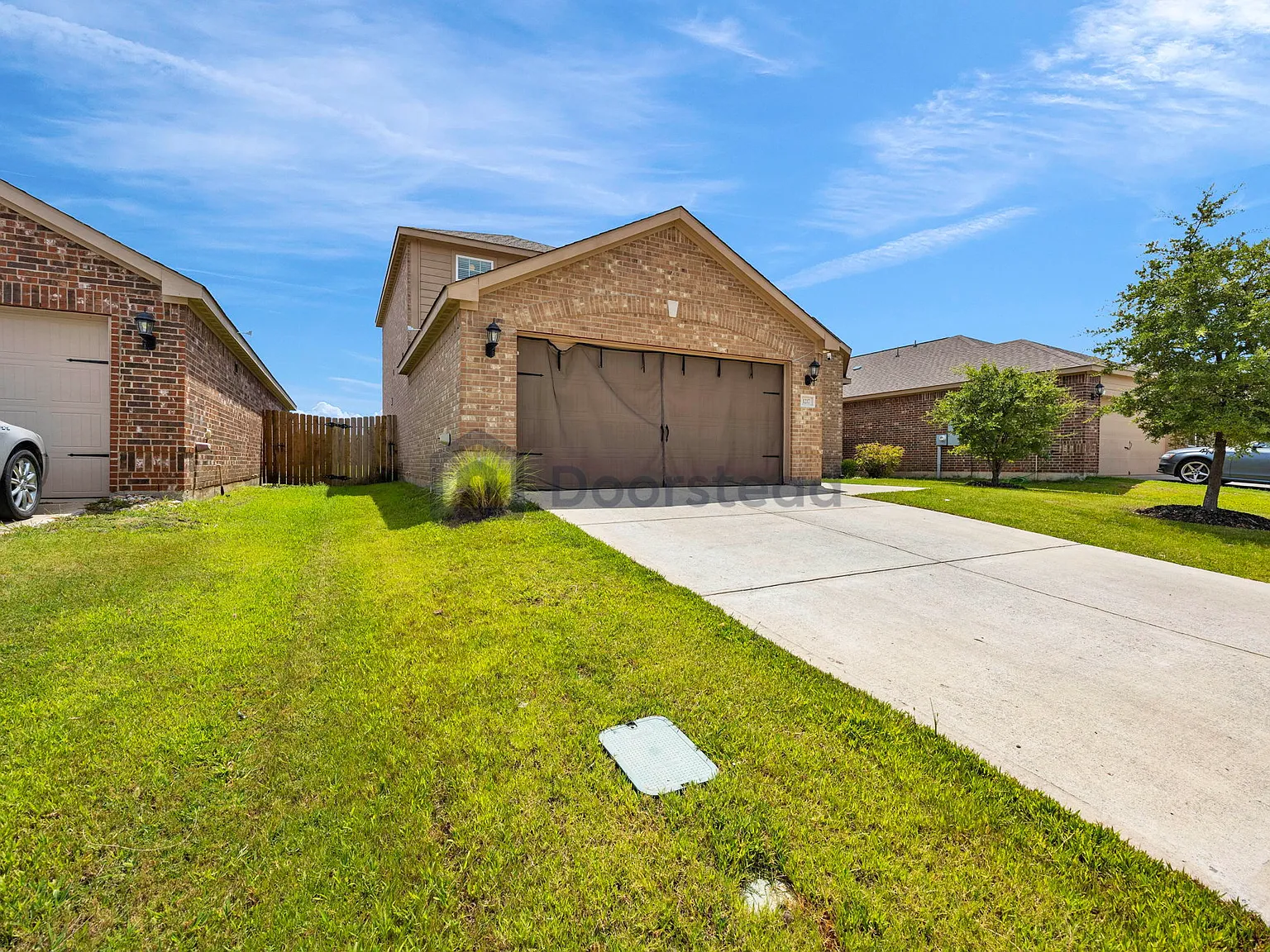 4 bed, 2.5 bath, 2164 sqft, $1,990 — Photo 2