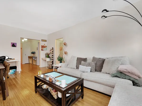 77-16 Austin Street image 8 of 14