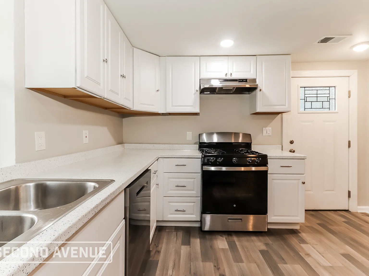 2 bed, 2.0 bath, 1214 sqft, $1,295 — Photo 4