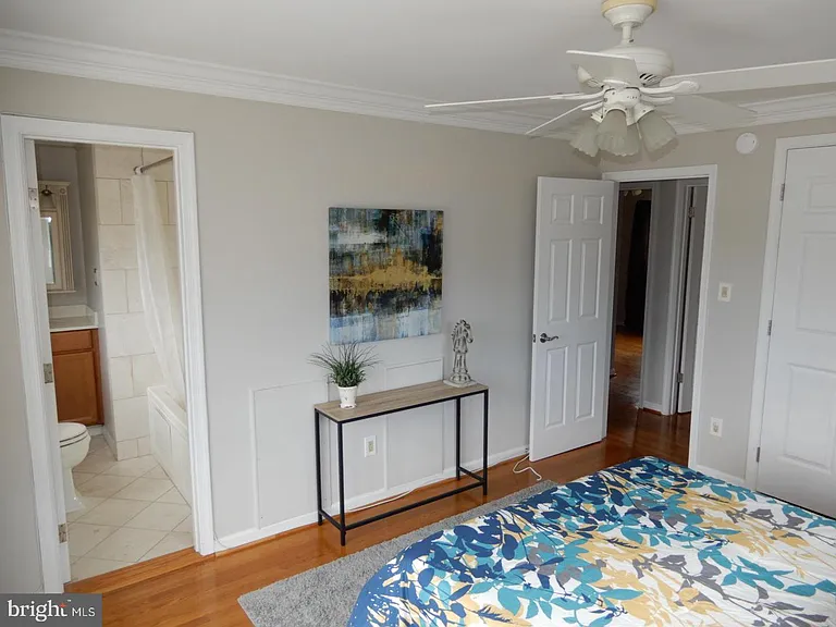 7115 Warbler Ln — Photo 17