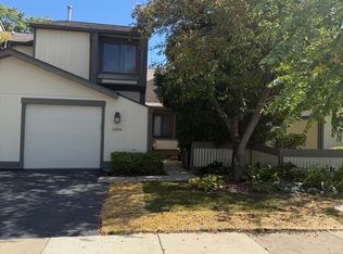 2494 Smith St, Rolling Meadows, IL 60008