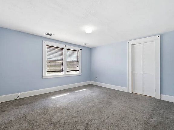 3rd image of 41 Beekman St APT 2