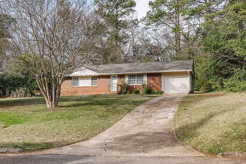 3 bed, 2.0 bath, 1125 sqft, $1,500 — Photo 1