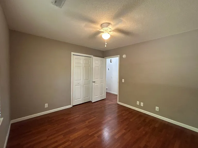 1310 Crowndale Dr — Photo 15