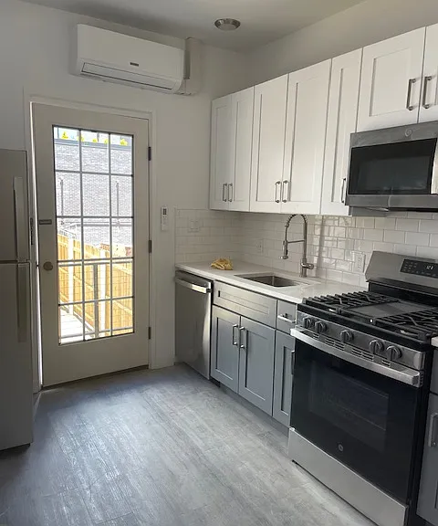 70 Wayne St #1 — Photo 9