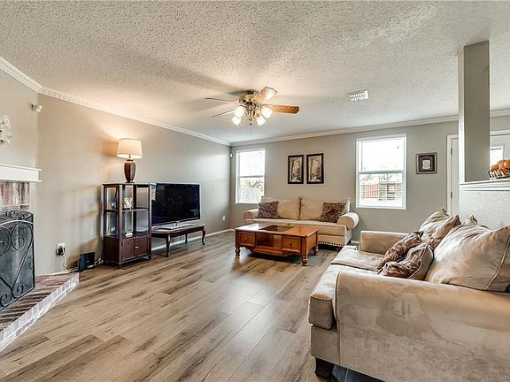 3rd image of 3225 Clydesdale Dr