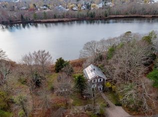 33 Mayflower Ridge Dr, Wareham, MA 02571