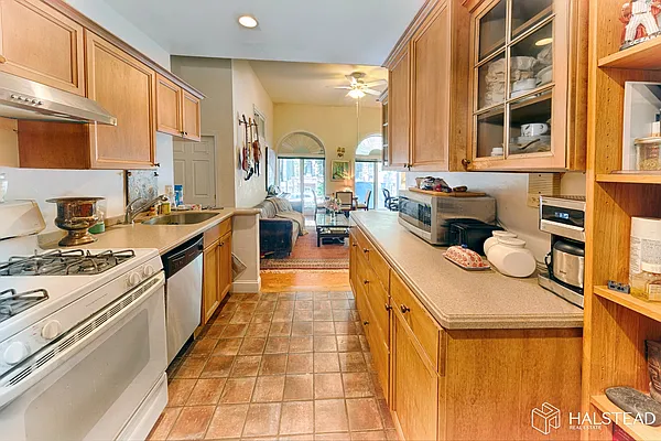 Sold by Halstead Real Estate | media 3