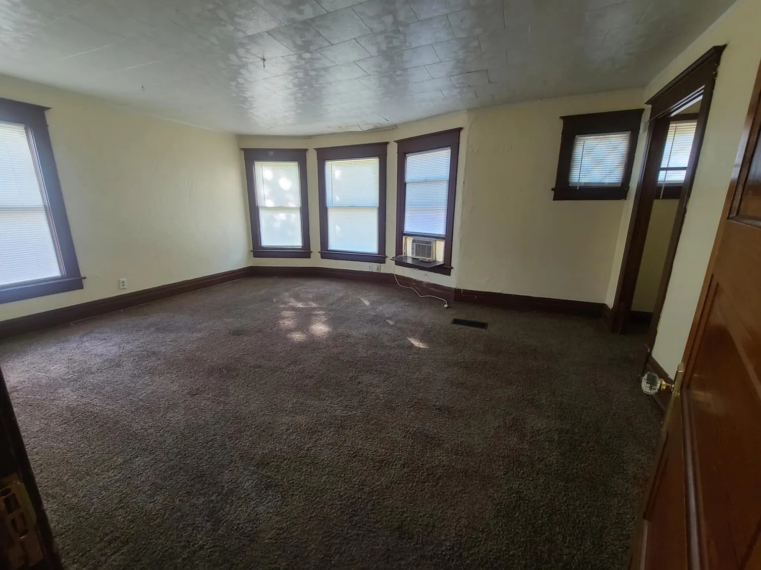 731-733 West 3rd Street - 733 1/2 — Photo 3
