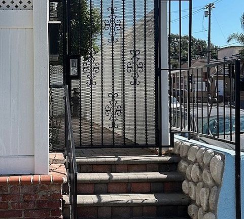 3rd image of 216 Pacific Ave #A