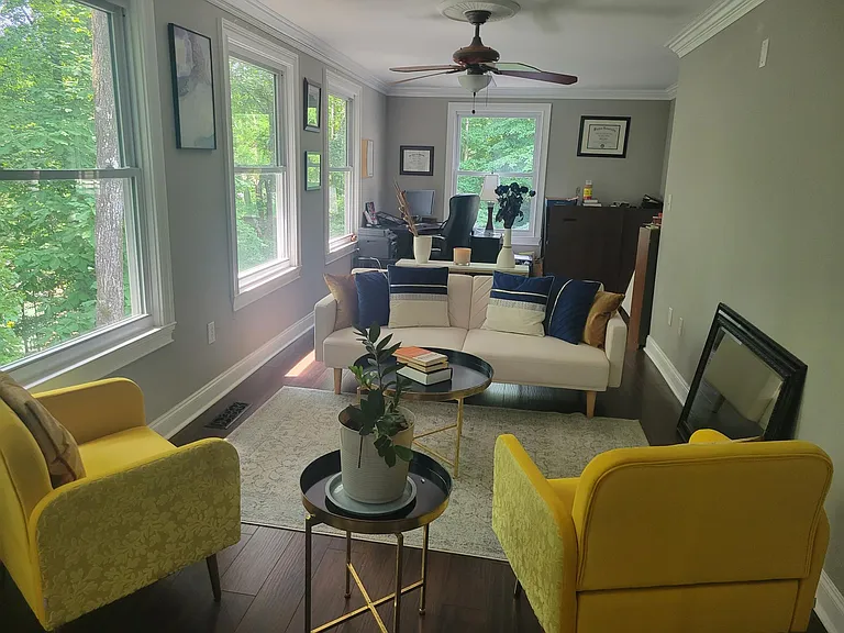 3932 Shoemaker Ct — Photo 2