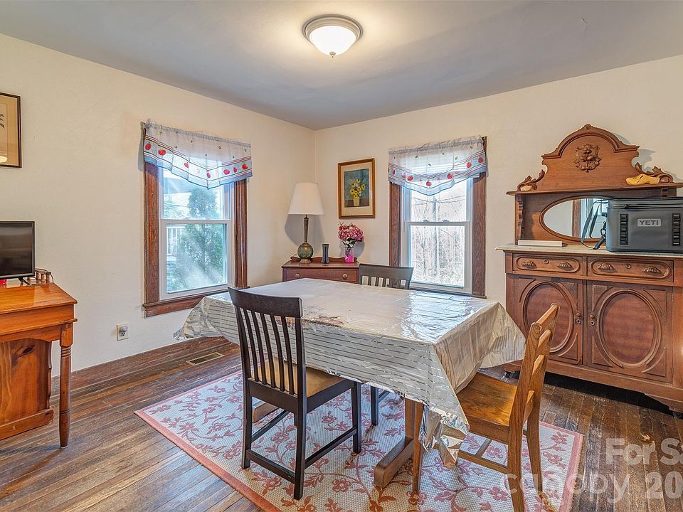 7th image of this home