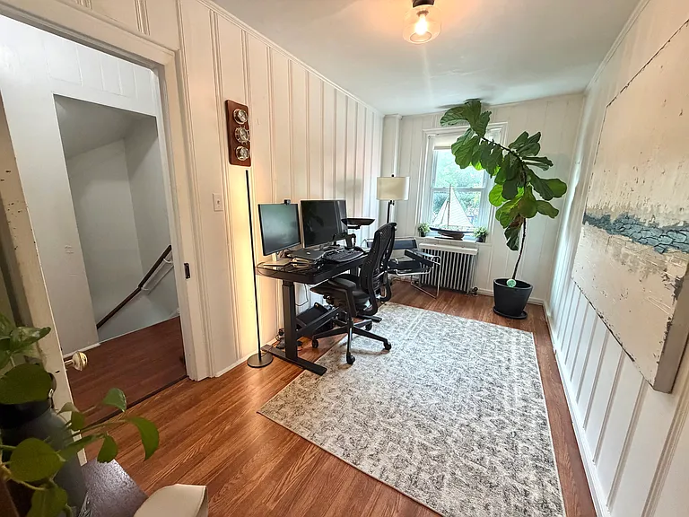 235 Hall St — Photo 7