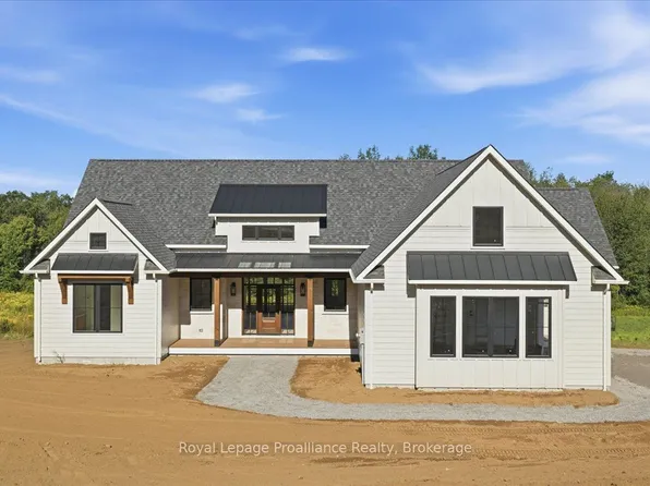 1567 Clearview Rd, Centre Hastings, ON K0K 3E0