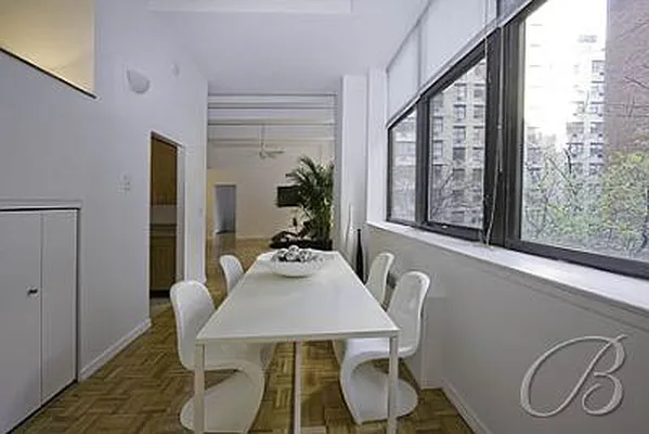 Sold by Bellmarc Realty | media 1