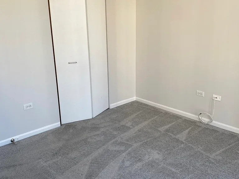 600 N Dearborn St #13 — Photo 9
