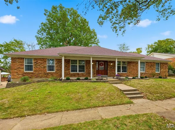 5462 Chatfield Dr, Saint Louis, MO 63129