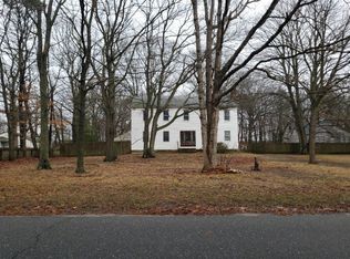 71 Lincoln Rd, Medford, NY 11763