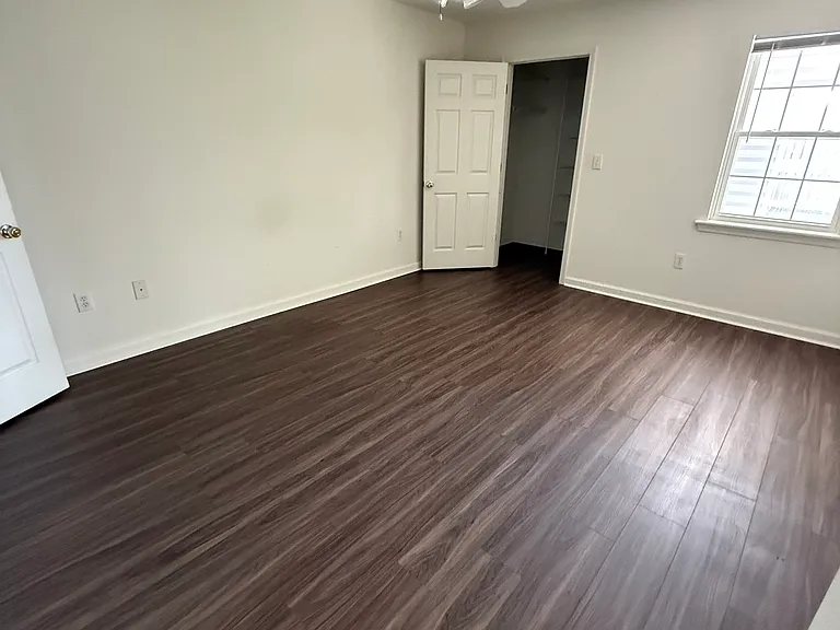 101 Courtyard E #101 — Photo 4