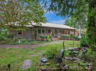 2 Partridge Ln, Weaverville, NC 28787