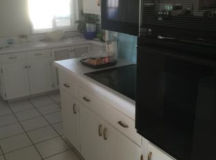 10433 W Snead Dr, Sun City, AZ 85351