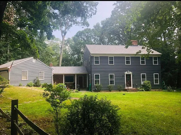 10 White Gate Rd, Oxford, CT 06478