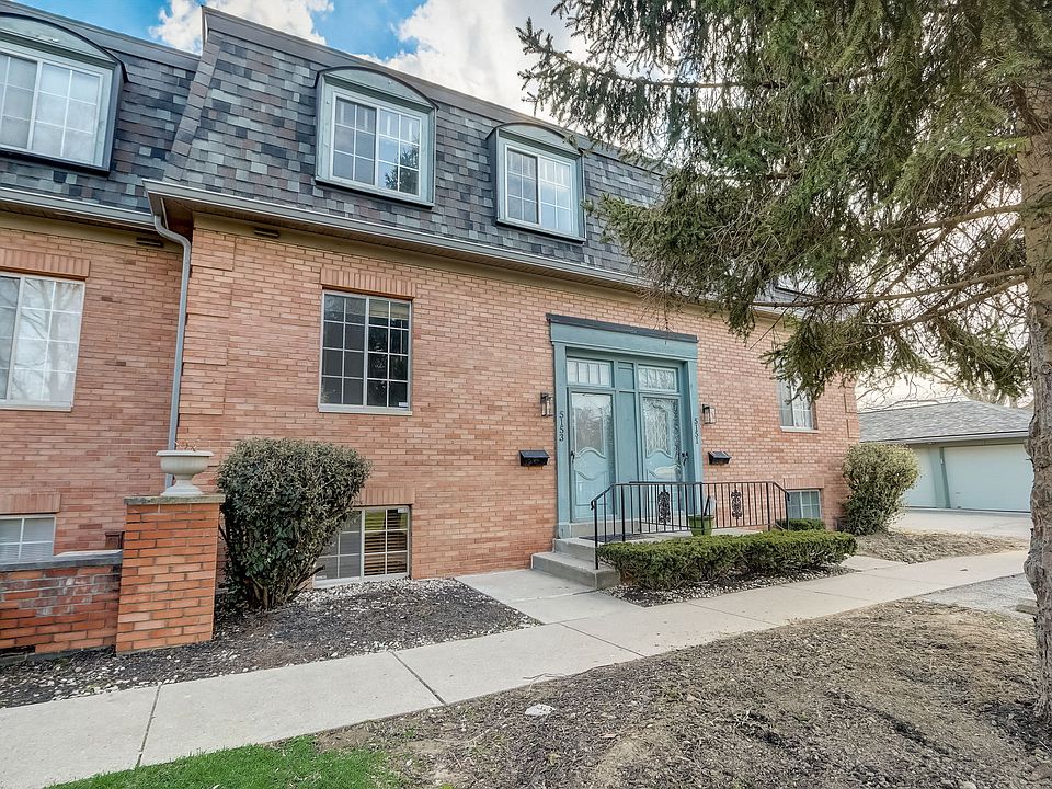 1st image of 5153 N Arlington Ave #F