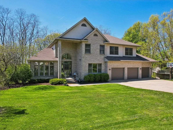 10 Prairie Hill Ct, Madison, WI 53719