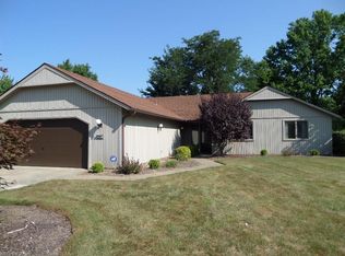 10871 Meadow Trl, Strongsville, OH 44149