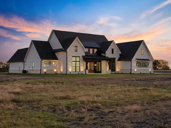 12126 Riek Rd, Krum, TX 76249
