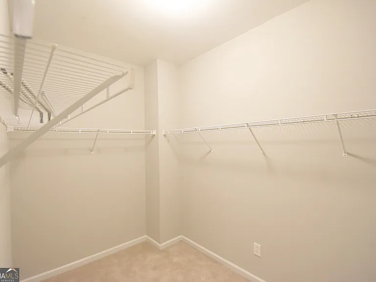 219 Turnbridge Cir — Photo 38