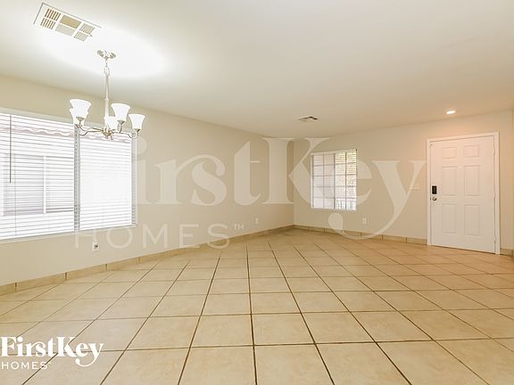 5th image of 692 Rising Brook Dr