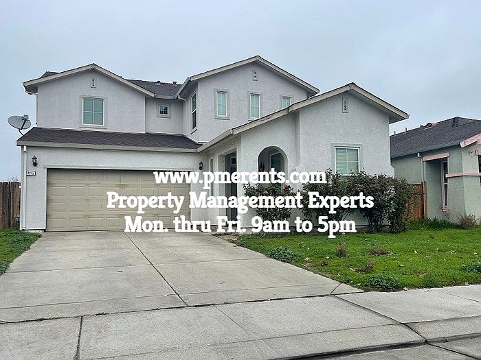 1st image of 4212 Red Oak Ln