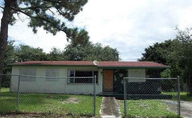 1st image of 21073 NW 37th Ct