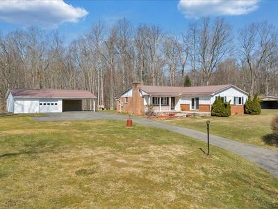 212 W West Ln, Crawley, WV, 24931