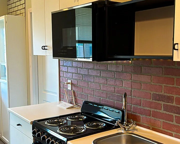 Ember Ct — Photo 1