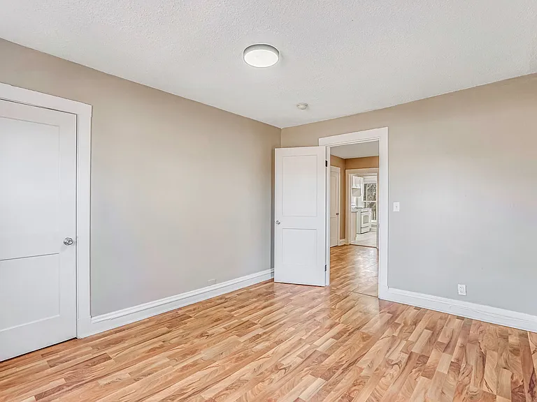 2519 Lyndale Ave S #3 — Photo 9