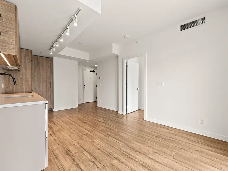 10448 University Dr #306 — Photo 8